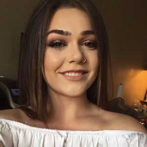 Meet your Posher, Celina